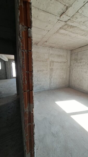 Titan- Parcul Titanii